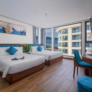 Premier Eck-Zimmer mit zwei Einzelbetten